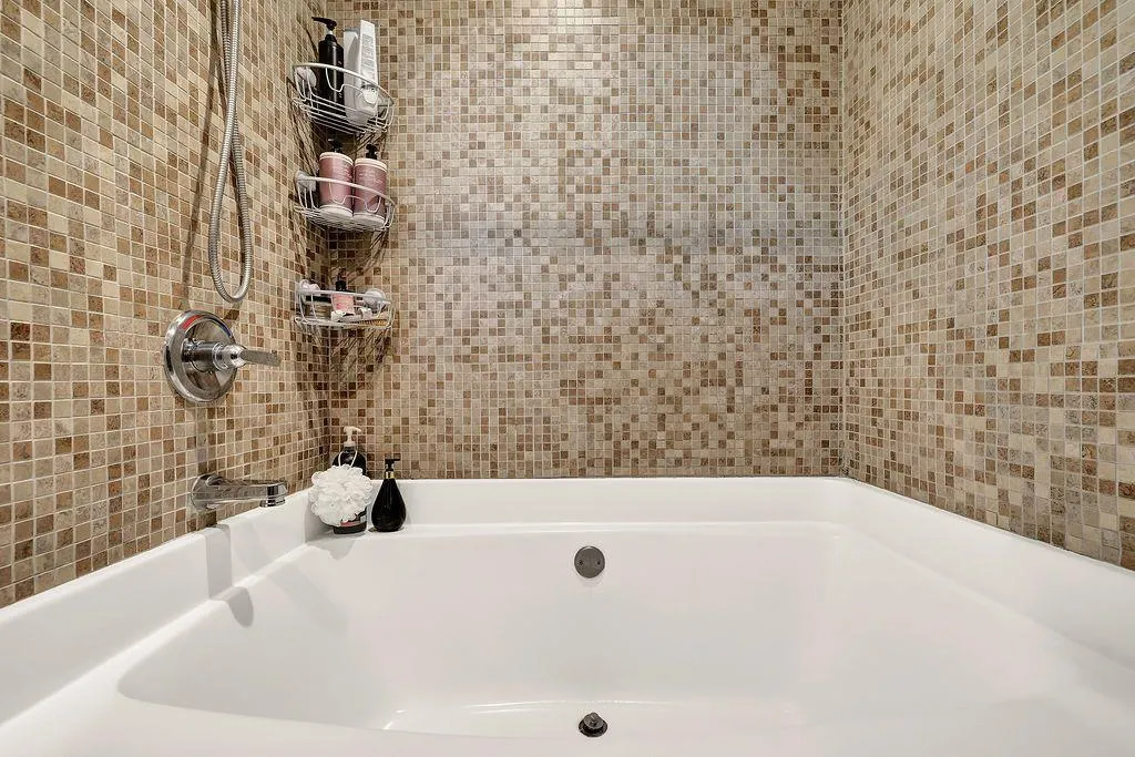 501 Brighton Point Unit 501, Atlanta, Georgia 30328, 3 Bedrooms Bedrooms, ,2 BathroomsBathrooms,Residential,Sold,501 Brighton Point Unit 501,6974758