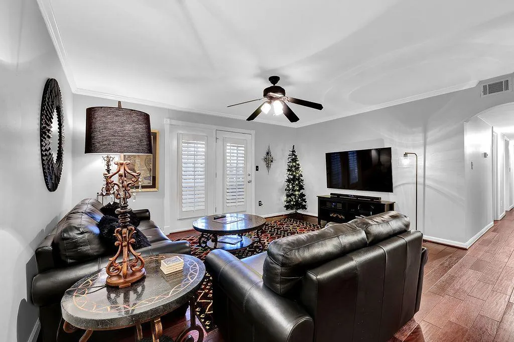 501 Brighton Point Unit 501, Atlanta, Georgia 30328, 3 Bedrooms Bedrooms, ,2 BathroomsBathrooms,Residential,Sold,501 Brighton Point Unit 501,6974758