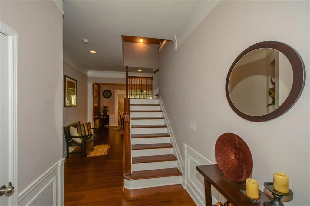107 Barkley Lane, Sandy Springs, Georgia 30328, 3 Bedrooms Bedrooms, ,3 BathroomsBathrooms,Residential,Sold,107 Barkley Lane,5636035