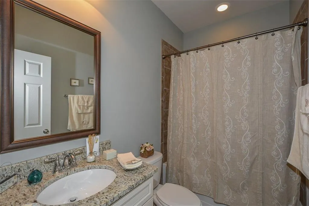 107 Barkley Lane, Sandy Springs, Georgia 30328, 3 Bedrooms Bedrooms, ,3 BathroomsBathrooms,Residential,Sold,107 Barkley Lane,5636035