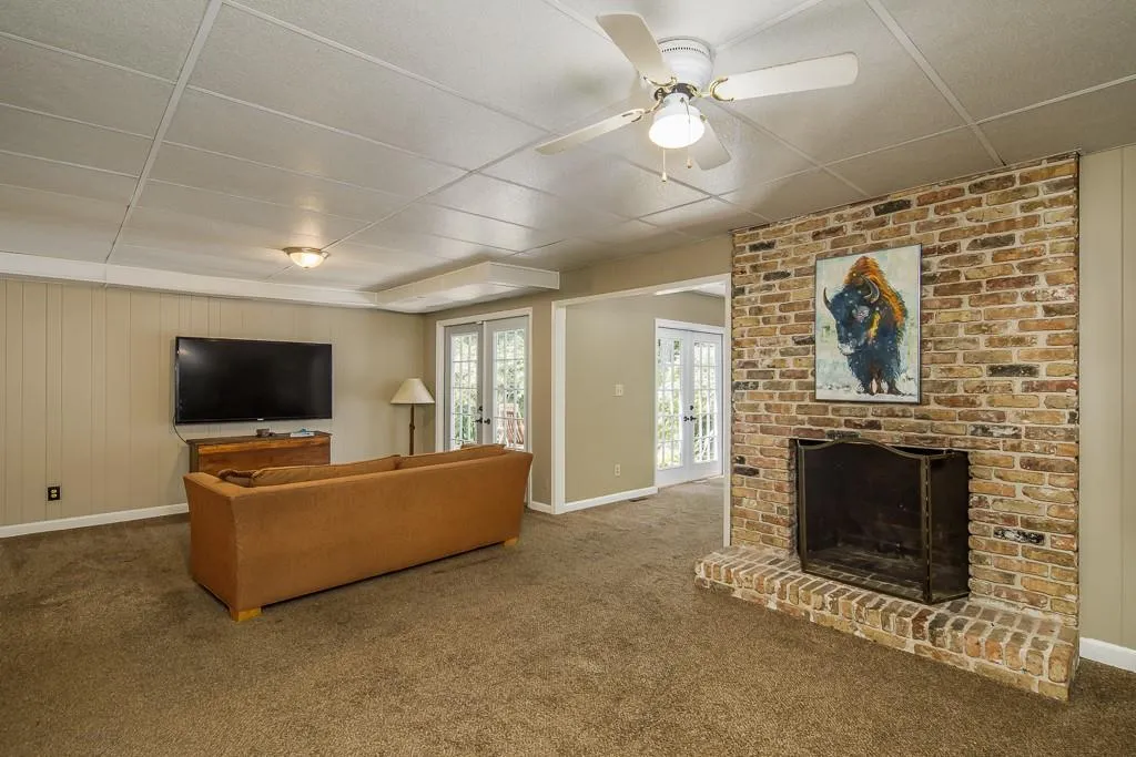 970 Buckhorn E, Sandy Springs, Georgia 30350, 6 Bedrooms Bedrooms, ,4 BathroomsBathrooms,Residential,Sold,970 Buckhorn E,6591621