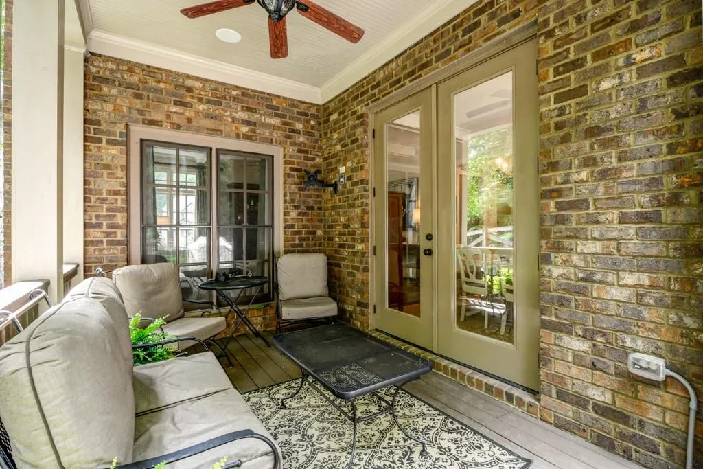 440 Conway Point Drive, Sandy Springs, Georgia 30327, 4 Bedrooms Bedrooms, ,5 BathroomsBathrooms,Residential,Sold,440 Conway Point Drive,5705404