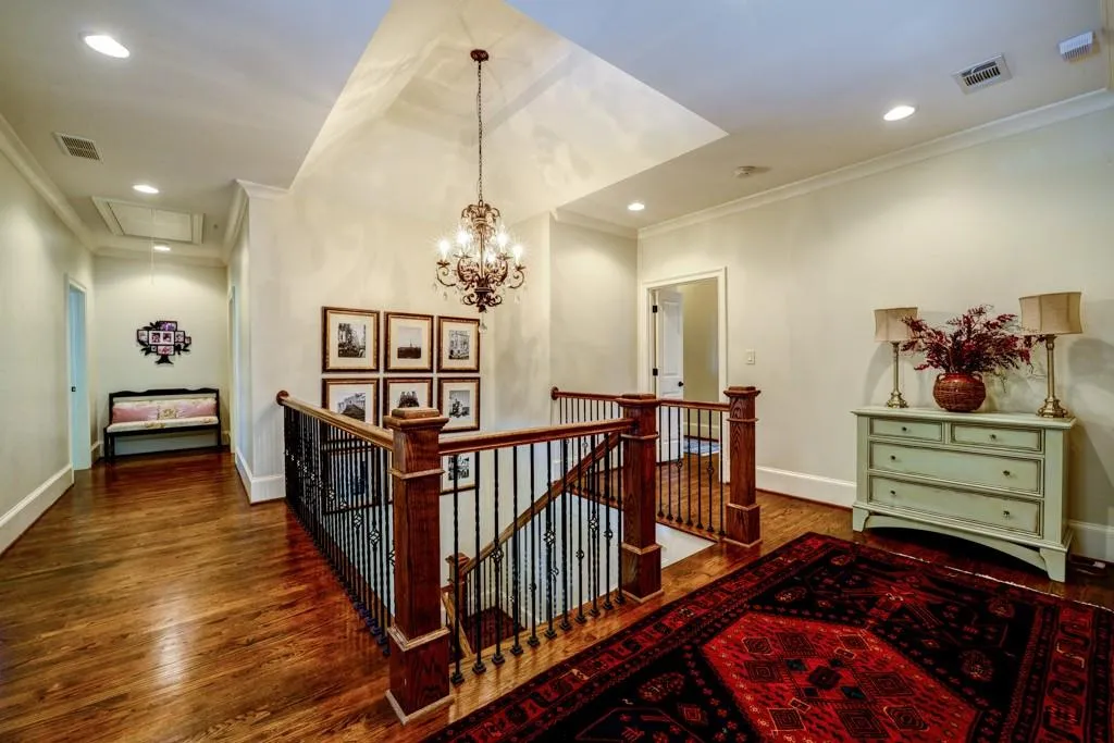 440 Conway Point Drive, Sandy Springs, Georgia 30327, 4 Bedrooms Bedrooms, ,5 BathroomsBathrooms,Residential,Sold,440 Conway Point Drive,5705404