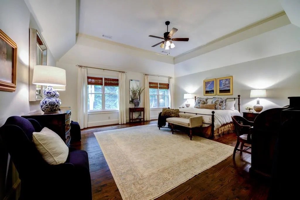 440 Conway Point Drive, Sandy Springs, Georgia 30327, 4 Bedrooms Bedrooms, ,5 BathroomsBathrooms,Residential,Sold,440 Conway Point Drive,5705404