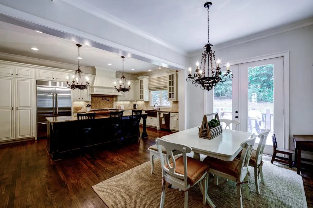440 Conway Point Drive, Sandy Springs, Georgia 30327, 4 Bedrooms Bedrooms, ,5 BathroomsBathrooms,Residential,Sold,440 Conway Point Drive,5705404