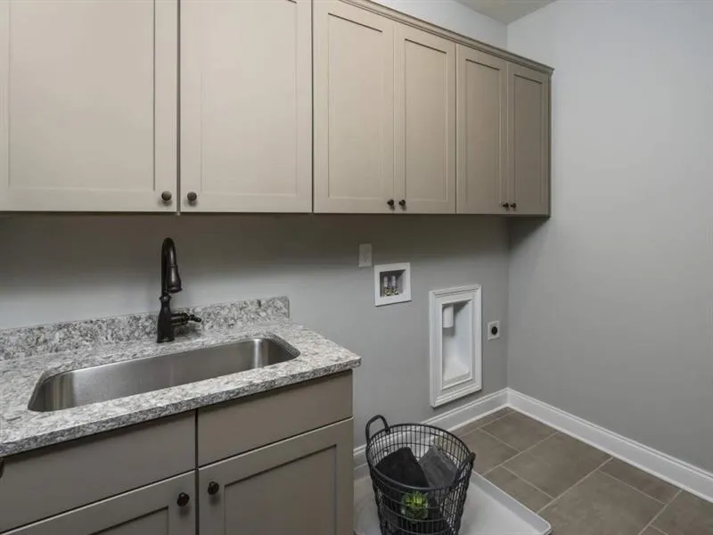 6621 Aria Boulevard Unit 117, Sandy Springs, Georgia 30328, 4 Bedrooms Bedrooms, ,3 BathroomsBathrooms,Residential,Sold,6621 Aria Boulevard Unit 117,6644609
