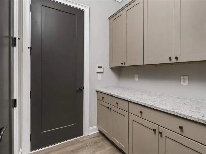 6621 Aria Boulevard Unit 117, Sandy Springs, Georgia 30328, 4 Bedrooms Bedrooms, ,3 BathroomsBathrooms,Residential,Sold,6621 Aria Boulevard Unit 117,6644609