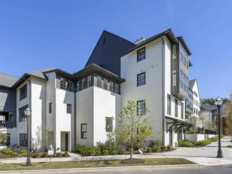 6621 Aria Boulevard Unit 117, Sandy Springs, Georgia 30328, 4 Bedrooms Bedrooms, ,3 BathroomsBathrooms,Residential,Sold,6621 Aria Boulevard Unit 117,6644609