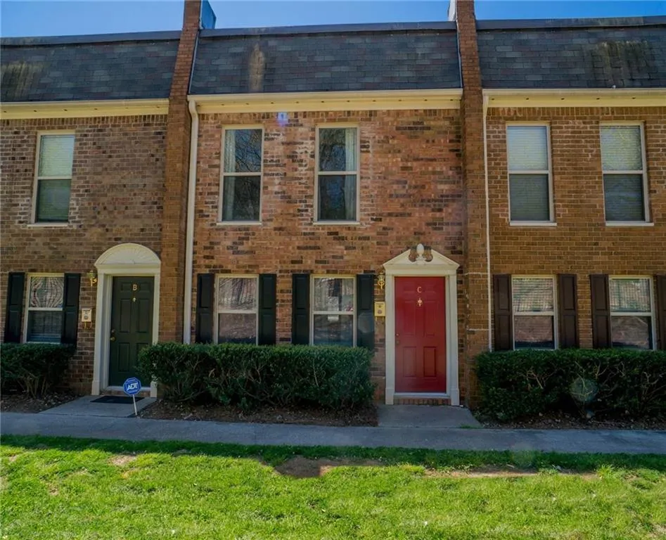 235 Winding River Drive Unit C, Atlanta, Georgia 30350, 2 Bedrooms Bedrooms, ,1 BathroomBathrooms,Residential,Sold,235 Winding River Drive Unit C,5672960