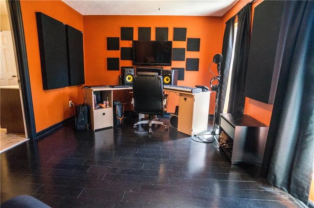 235 Winding River Drive Unit C, Atlanta, Georgia 30350, 2 Bedrooms Bedrooms, ,1 BathroomBathrooms,Residential,Sold,235 Winding River Drive Unit C,5672960