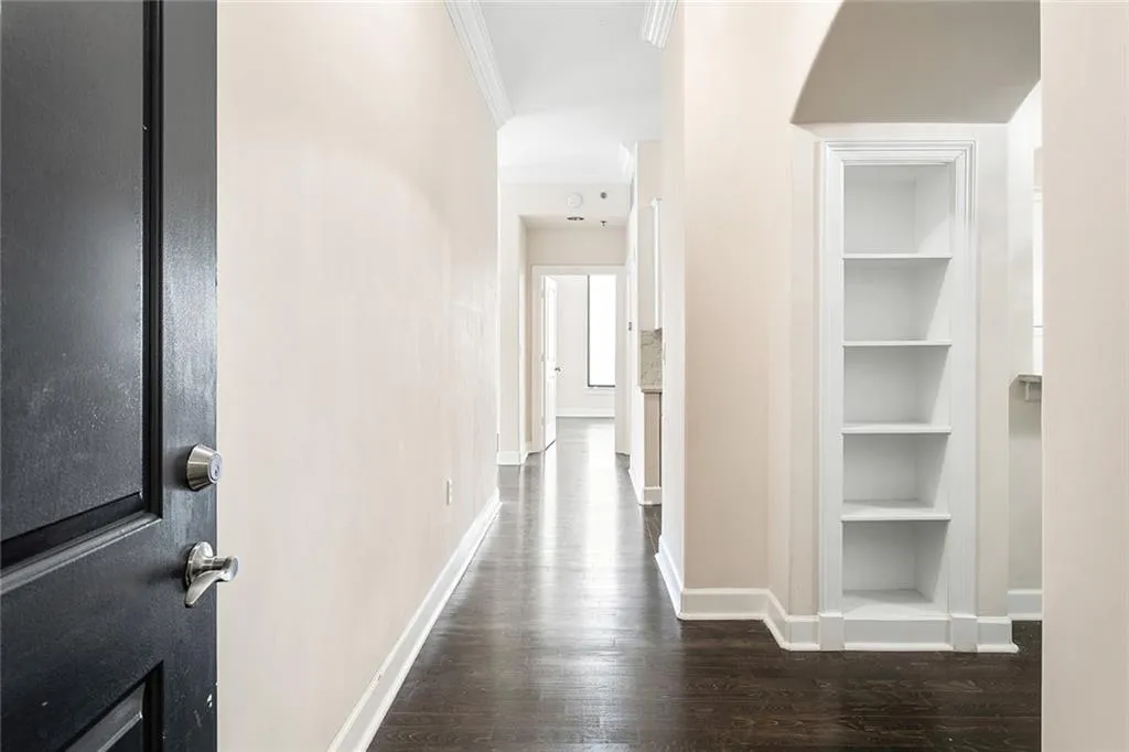 3445 Stratford Road Ne Unit 3403, Atlanta, Georgia 30326, 1 Bedroom Bedrooms, ,1 BathroomBathrooms,Residential,For Sale,3445 Stratford Road Ne Unit 3403,7603636