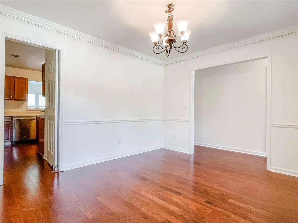 665 Corbin Lake Court, Atlanta, Georgia 30350, 3 Bedrooms Bedrooms, ,2 BathroomsBathrooms,Residential,Sold,665 Corbin Lake Court,7043342