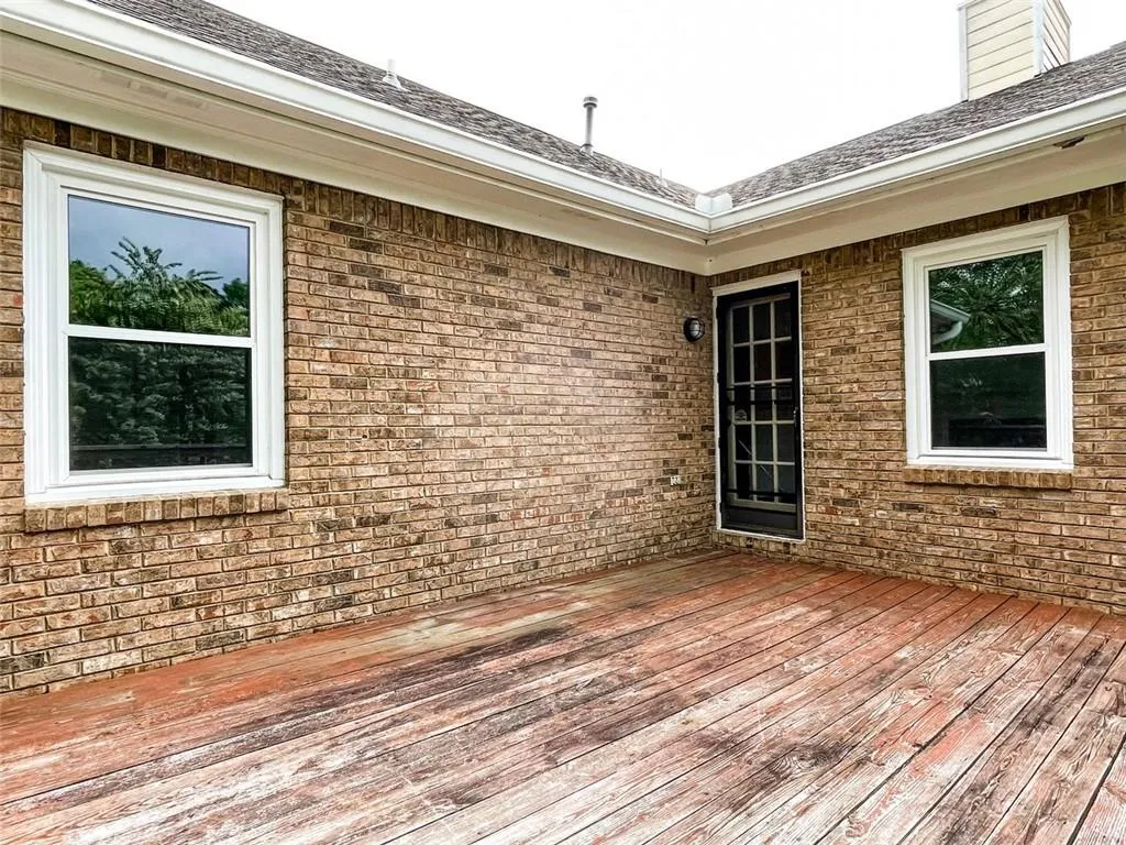 665 Corbin Lake Court, Atlanta, Georgia 30350, 3 Bedrooms Bedrooms, ,2 BathroomsBathrooms,Residential,Sold,665 Corbin Lake Court,7043342