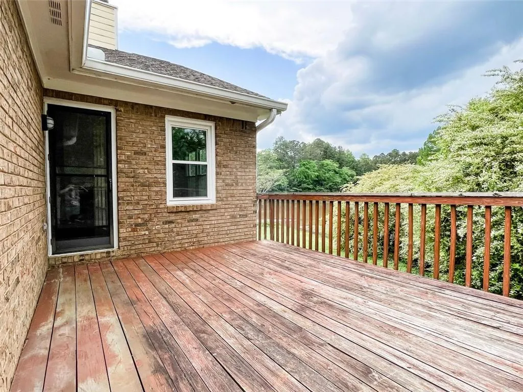 665 Corbin Lake Court, Atlanta, Georgia 30350, 3 Bedrooms Bedrooms, ,2 BathroomsBathrooms,Residential,Sold,665 Corbin Lake Court,7043342