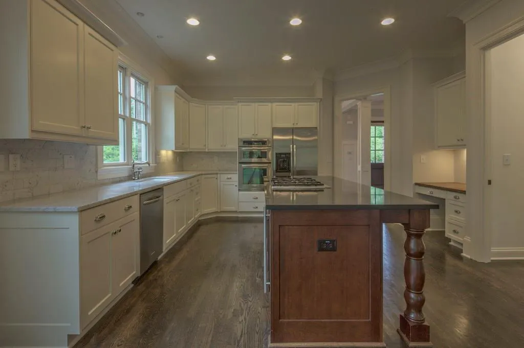 627 Timm Valley Road Ne Unit 627, Atlanta, Georgia 30305, 4 Bedrooms Bedrooms, ,3 BathroomsBathrooms,Residential,Sold,627 Timm Valley Road Ne Unit 627,5734583