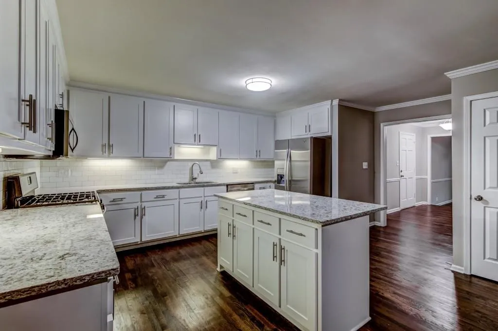 7127 Riverside Drive, Atlanta, Georgia 30328, 5 Bedrooms Bedrooms, ,3 BathroomsBathrooms,Residential,Sold,7127 Riverside Drive,5847432