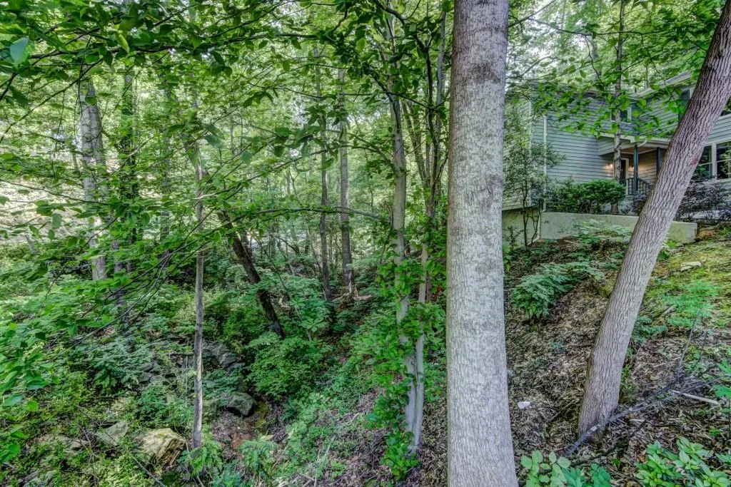 7127 Riverside Drive, Atlanta, Georgia 30328, 5 Bedrooms Bedrooms, ,3 BathroomsBathrooms,Residential,Sold,7127 Riverside Drive,5847432