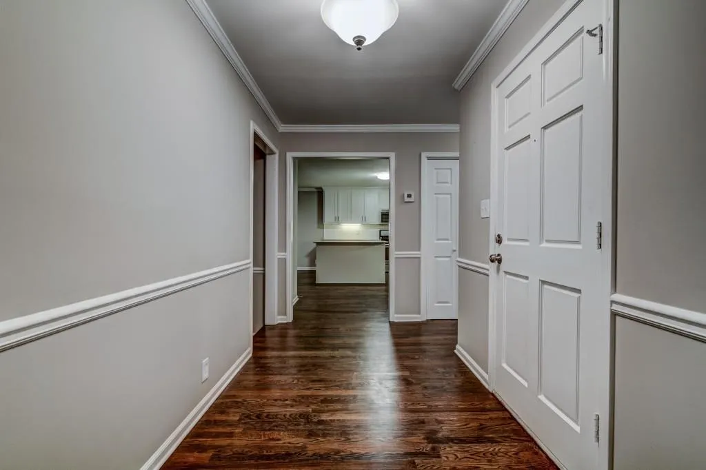 7127 Riverside Drive, Atlanta, Georgia 30328, 5 Bedrooms Bedrooms, ,3 BathroomsBathrooms,Residential,Sold,7127 Riverside Drive,5847432