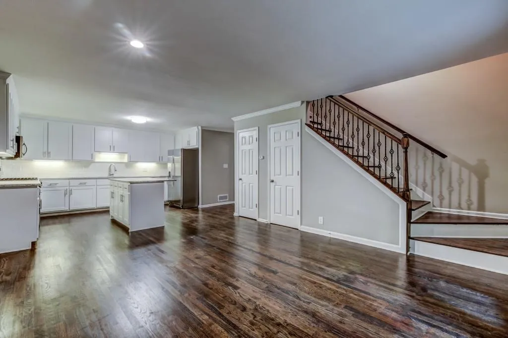 7127 Riverside Drive, Atlanta, Georgia 30328, 5 Bedrooms Bedrooms, ,3 BathroomsBathrooms,Residential,Sold,7127 Riverside Drive,5847432