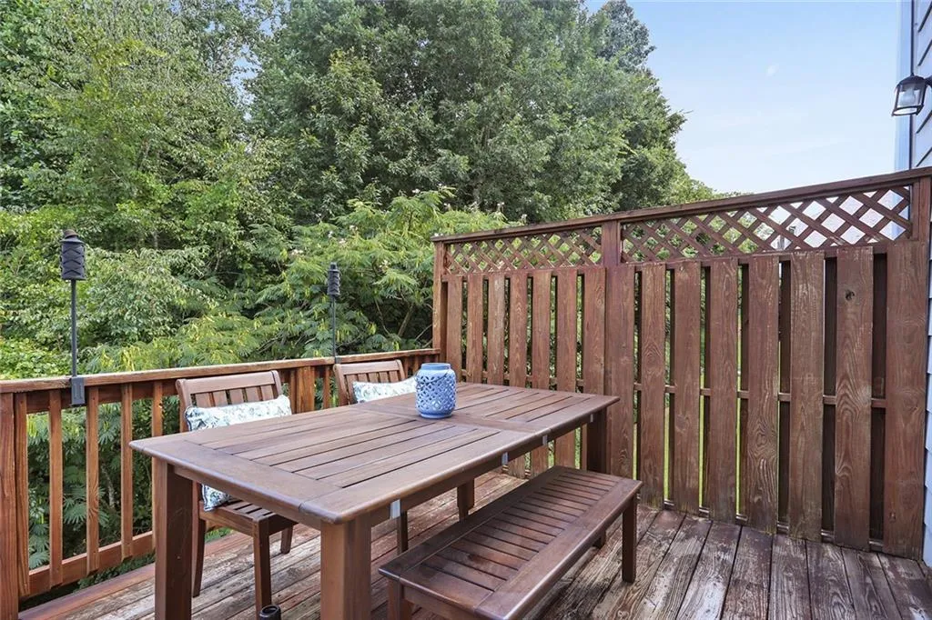 7871 Kiverton Place, Sandy Springs, Georgia 30350, 3 Bedrooms Bedrooms, ,3 BathroomsBathrooms,Residential,Sold,7871 Kiverton Place,6762551