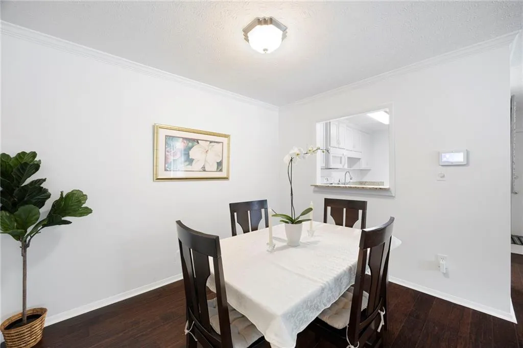807 Woodcliff Drive, Sandy Springs, Georgia 30350, 2 Bedrooms Bedrooms, ,2 BathroomsBathrooms,Residential,For Sale,807 Woodcliff Drive,7576816