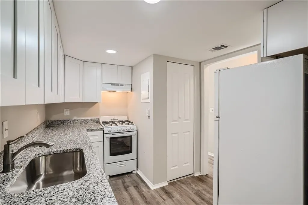 479 Granite Ridge Place, Sandy Springs, Georgia 30350, 2 Bedrooms Bedrooms, ,2 BathroomsBathrooms,Residential,Sold,479 Granite Ridge Place,7225173