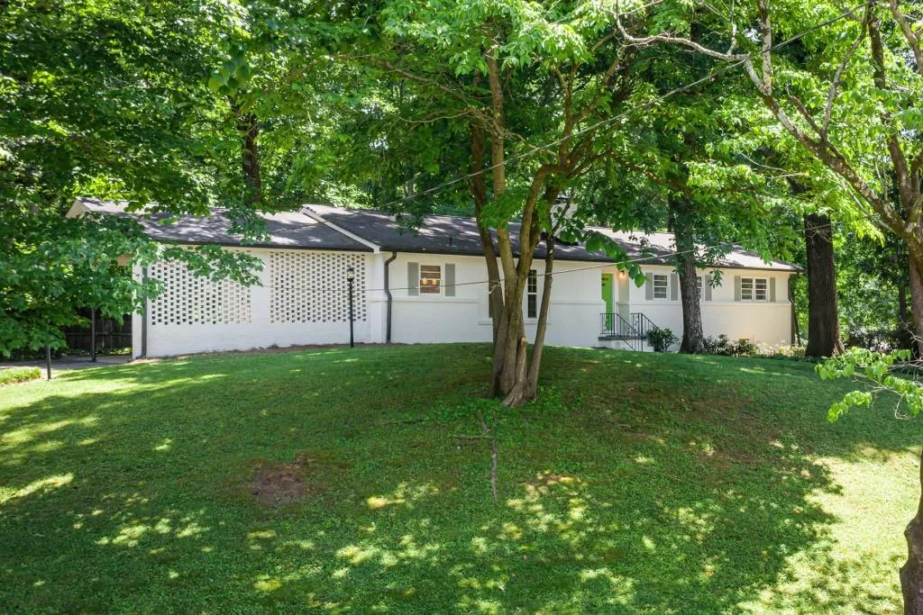5631 Sherrell Drive, Sandy Springs, Georgia 30342, 3 Bedrooms Bedrooms, ,2 BathroomsBathrooms,Residential,Sold,5631 Sherrell Drive,7046452
