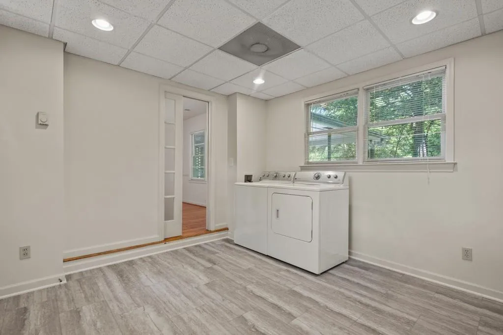 5631 Sherrell Drive, Sandy Springs, Georgia 30342, 3 Bedrooms Bedrooms, ,2 BathroomsBathrooms,Residential,Sold,5631 Sherrell Drive,7046452