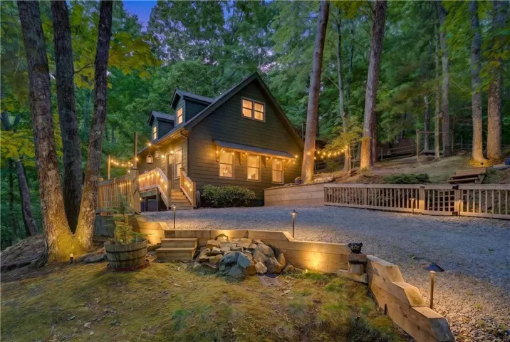 747 Mountain Oak Road, Ellijay, Georgia 30536
