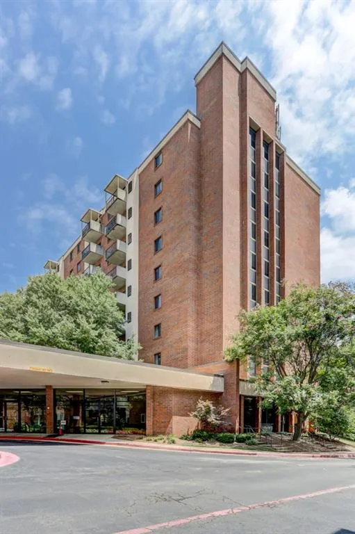 300 Johnson Ferry Road Ne Unit A309, Sandy Springs, Georgia 30328, 1 Bedroom Bedrooms, ,1 BathroomBathrooms,Residential,Sold,300 Johnson Ferry Road Ne Unit A309,6599666
