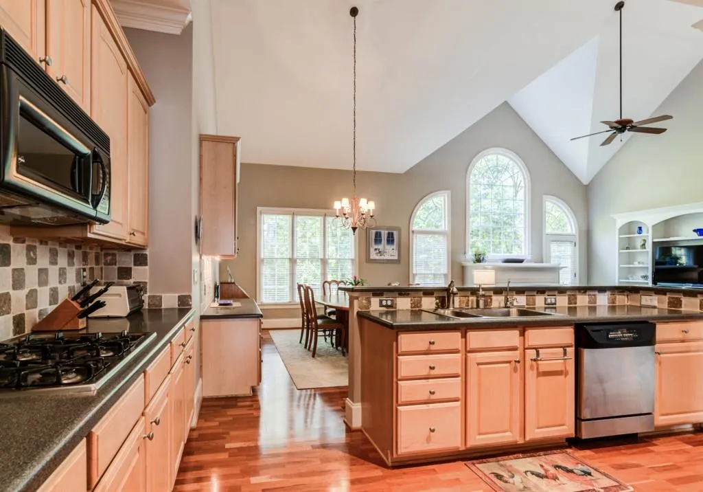 3541 Highgrove Way, Brookhaven, Georgia 30319, 5 Bedrooms Bedrooms, ,4 BathroomsBathrooms,Residential,Sold,3541 Highgrove Way,5881858