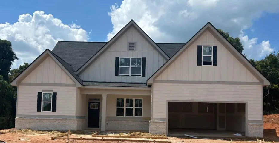 174 Eagles Crest Drive, Commerce, Georgia 30529