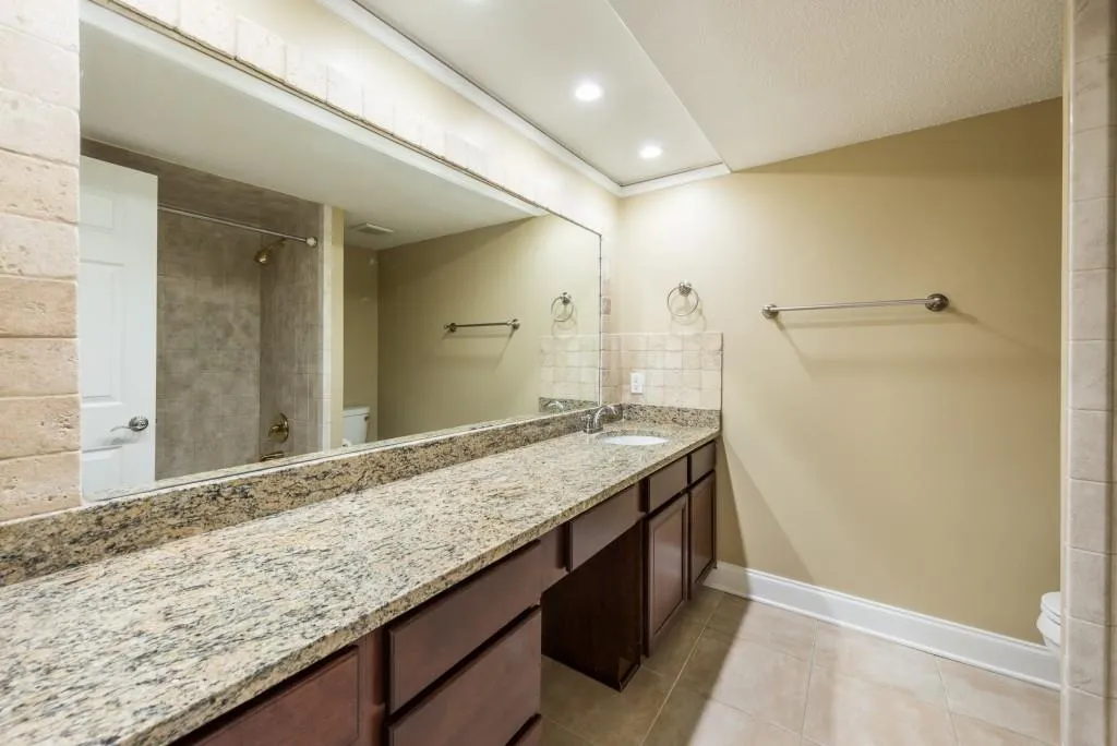 6851 Roswell Road Unit M7, Sandy Springs, Georgia 30328, 4 Bedrooms Bedrooms, ,2 BathroomsBathrooms,Residential,Sold,6851 Roswell Road Unit M7,5807982