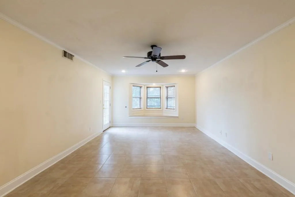 6851 Roswell Road Unit M7, Sandy Springs, Georgia 30328, 4 Bedrooms Bedrooms, ,2 BathroomsBathrooms,Residential,Sold,6851 Roswell Road Unit M7,5807982