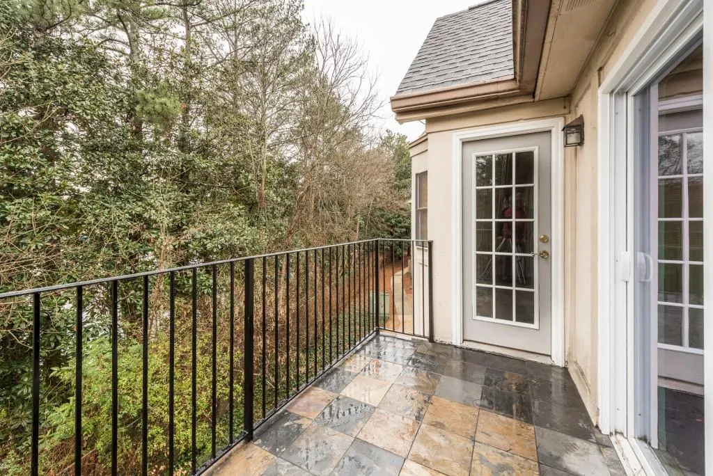 6851 Roswell Road Unit M7, Sandy Springs, Georgia 30328, 4 Bedrooms Bedrooms, ,2 BathroomsBathrooms,Residential,Sold,6851 Roswell Road Unit M7,5807982