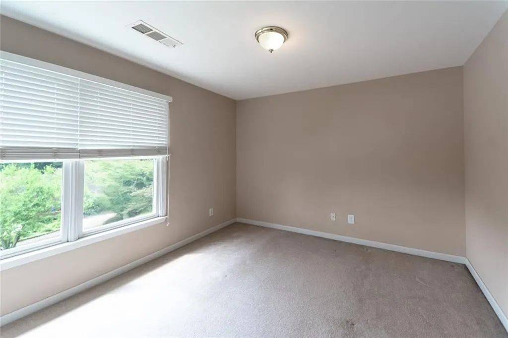 300 Halah Circle, Sandy Springs, Georgia 30328, 3 Bedrooms Bedrooms, ,2 BathroomsBathrooms,Residential,Sold,300 Halah Circle,6023008