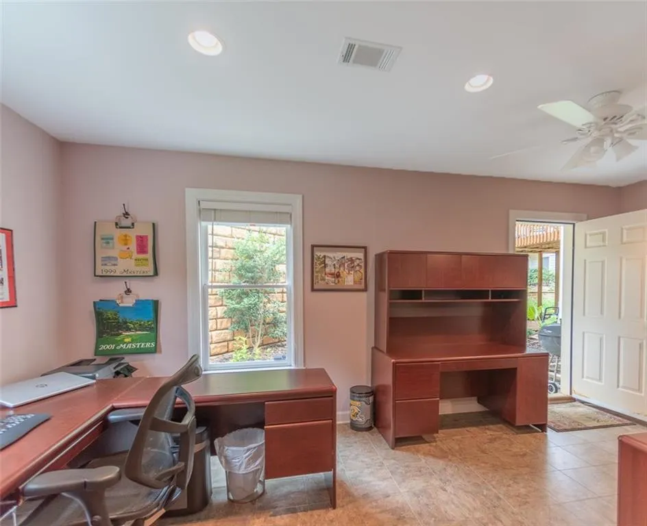 300 Halah Circle, Sandy Springs, Georgia 30328, 3 Bedrooms Bedrooms, ,2 BathroomsBathrooms,Residential,Sold,300 Halah Circle,6023008