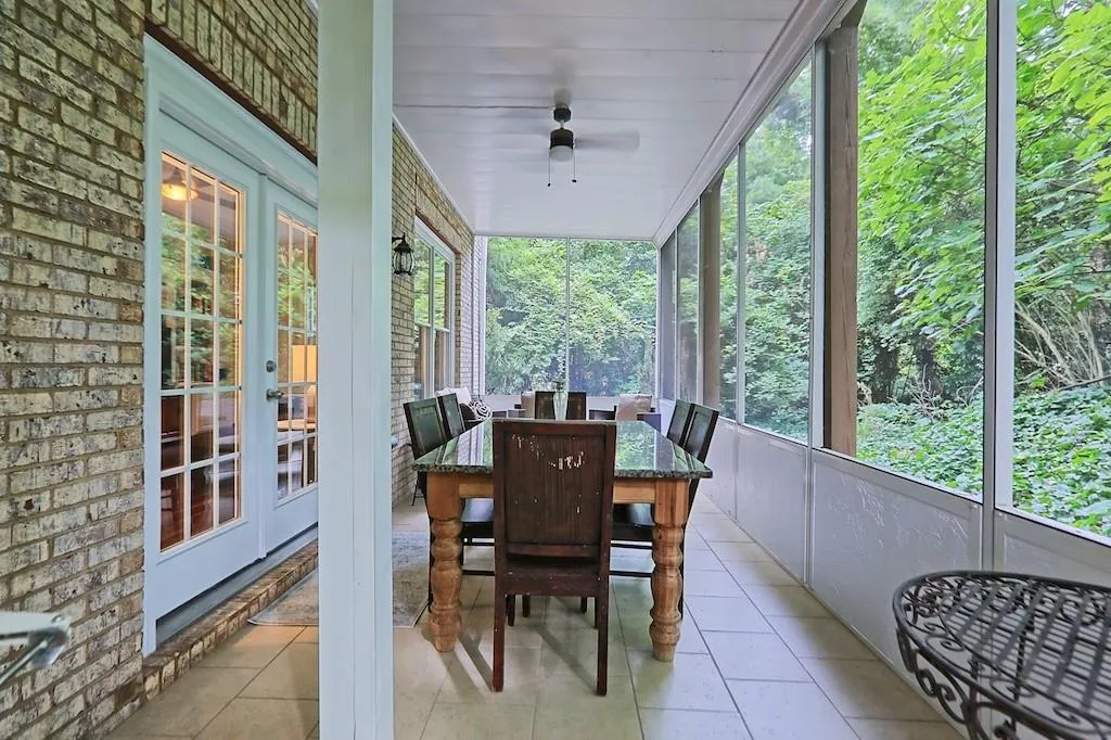 687 Royer Place, Atlanta, Georgia 30342, 4 Bedrooms Bedrooms, ,3 BathroomsBathrooms,Residential,Sold,687 Royer Place,6772306 687 Royer Place, Atlanta, Georgia 30342, 4 Bedrooms Bedrooms, ,3 BathroomsBathrooms,Residential,Sold,687 Royer Place,6772306