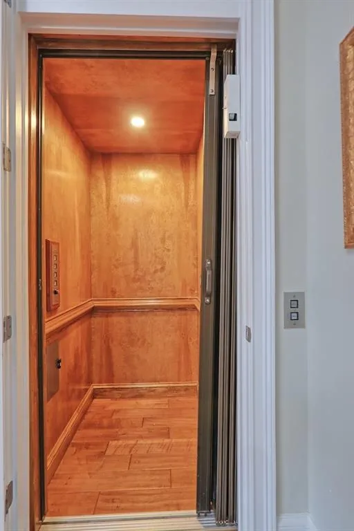 687 Royer Place, Atlanta, Georgia 30342, 4 Bedrooms Bedrooms, ,3 BathroomsBathrooms,Residential,Sold,687 Royer Place,6772306 687 Royer Place, Atlanta, Georgia 30342, 4 Bedrooms Bedrooms, ,3 BathroomsBathrooms,Residential,Sold,687 Royer Place,6772306