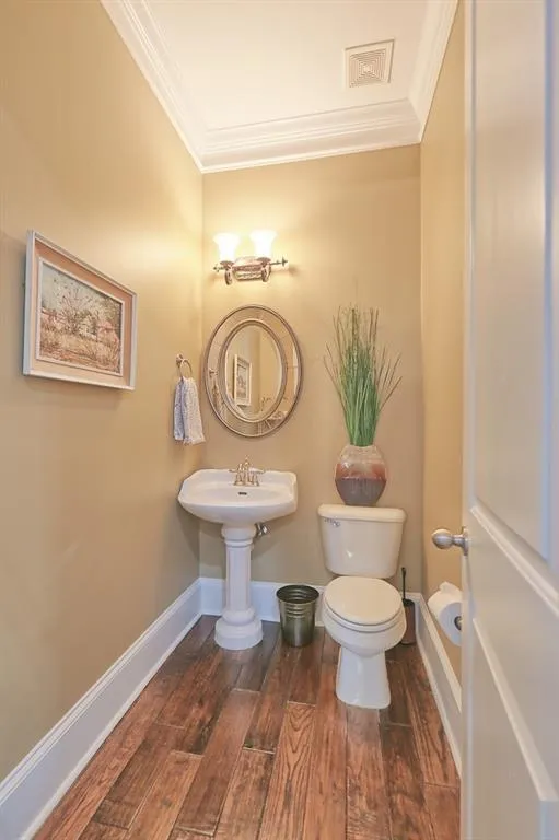 687 Royer Place, Atlanta, Georgia 30342, 4 Bedrooms Bedrooms, ,3 BathroomsBathrooms,Residential,Sold,687 Royer Place,6772306 687 Royer Place, Atlanta, Georgia 30342, 4 Bedrooms Bedrooms, ,3 BathroomsBathrooms,Residential,Sold,687 Royer Place,6772306