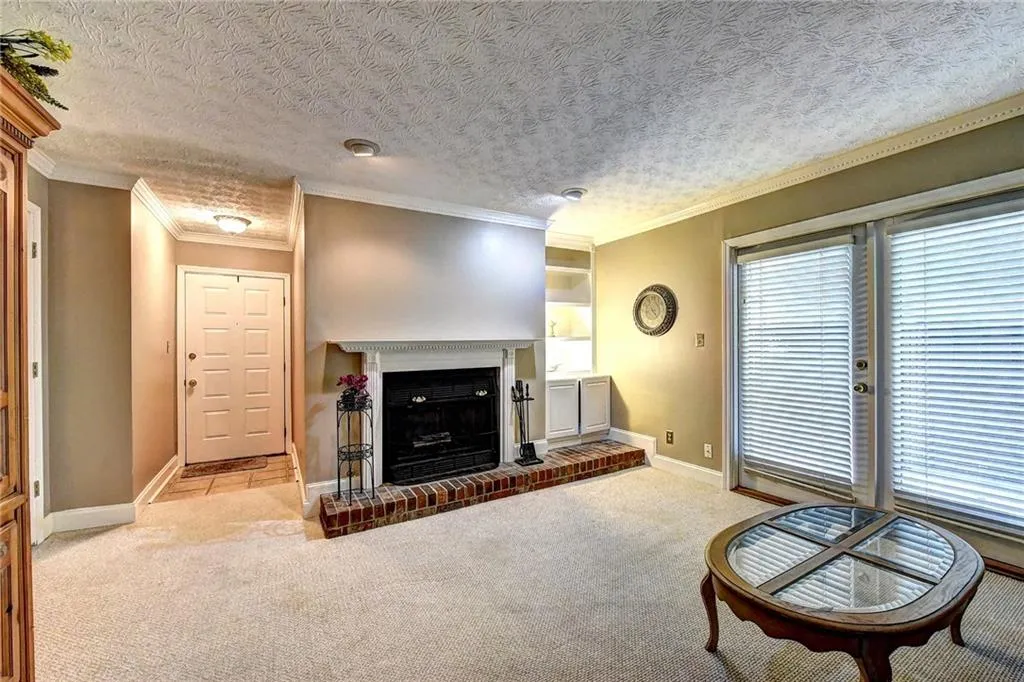 606 River Run Drive, Sandy Springs, Georgia 30350, 1 Bedroom Bedrooms, ,1 BathroomBathrooms,Residential,Sold,606 River Run Drive,6617770