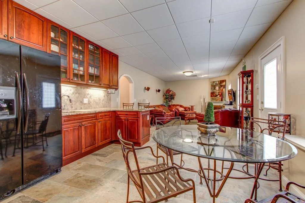 340 Nell Court, Sandy Springs, Georgia 30342, 6 Bedrooms Bedrooms, ,4 BathroomsBathrooms,Residential,Sold,340 Nell Court,6693898