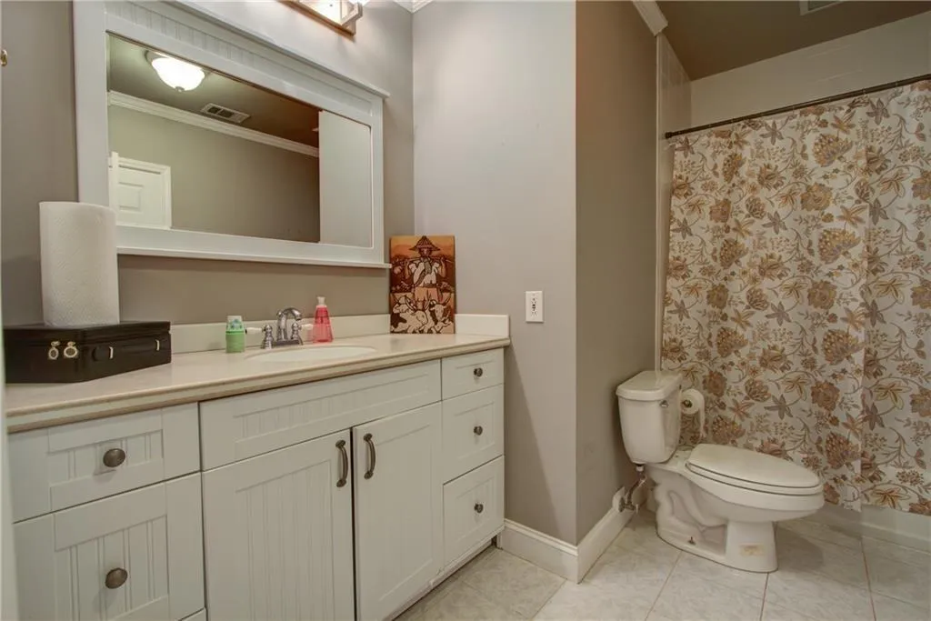 340 Nell Court, Sandy Springs, Georgia 30342, 6 Bedrooms Bedrooms, ,4 BathroomsBathrooms,Residential,Sold,340 Nell Court,6693898