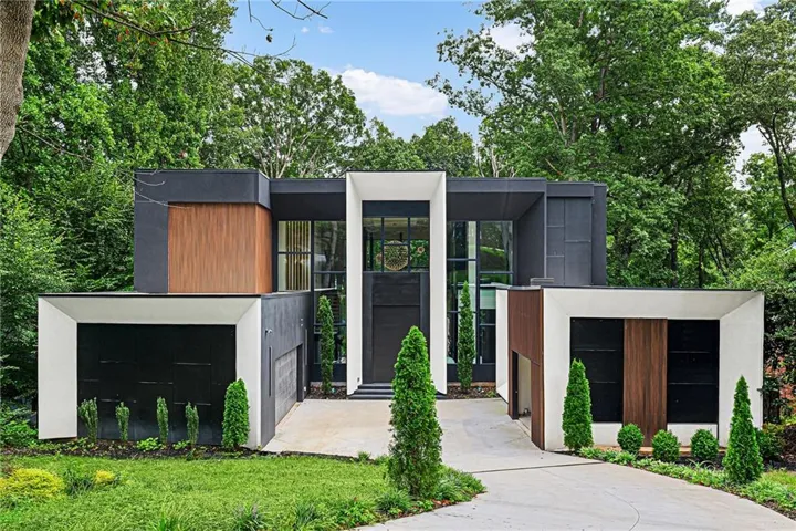 2147 Briarwillow Drive, Atlanta, Georgia 30345