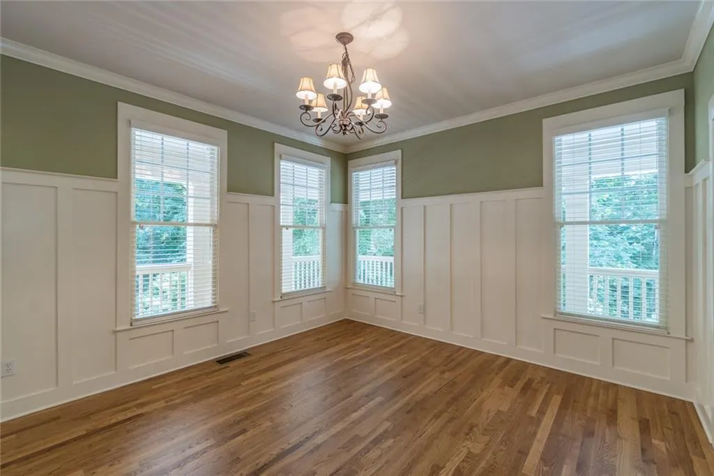 298 Tall Oaks Drive Ne, Atlanta, Georgia 30342, 5 Bedrooms Bedrooms, ,3 BathroomsBathrooms,Residential,Sold,298 Tall Oaks Drive Ne,6885156