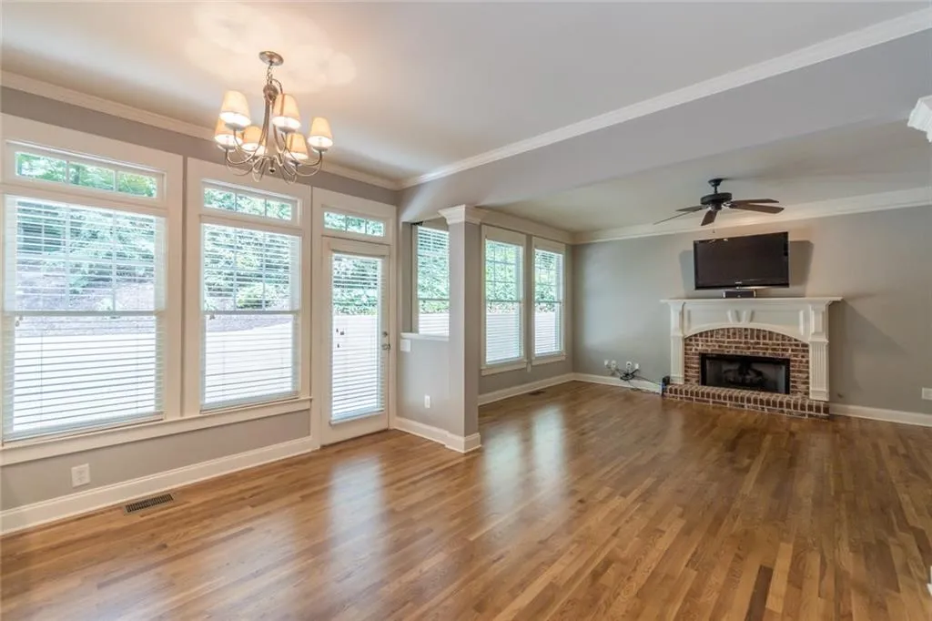 298 Tall Oaks Drive Ne, Atlanta, Georgia 30342, 5 Bedrooms Bedrooms, ,3 BathroomsBathrooms,Residential,Sold,298 Tall Oaks Drive Ne,6885156