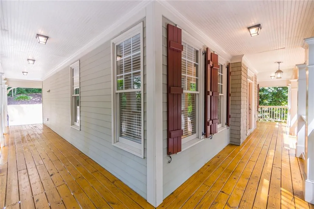 298 Tall Oaks Drive Ne, Atlanta, Georgia 30342, 5 Bedrooms Bedrooms, ,3 BathroomsBathrooms,Residential,Sold,298 Tall Oaks Drive Ne,6885156