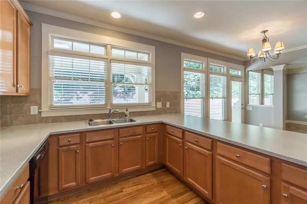 298 Tall Oaks Drive Ne, Atlanta, Georgia 30342, 5 Bedrooms Bedrooms, ,3 BathroomsBathrooms,Residential,Sold,298 Tall Oaks Drive Ne,6885156