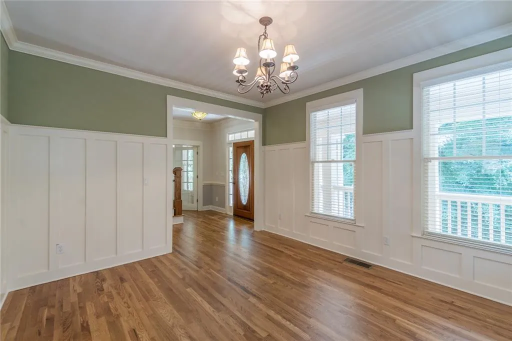 298 Tall Oaks Drive Ne, Atlanta, Georgia 30342, 5 Bedrooms Bedrooms, ,3 BathroomsBathrooms,Residential,Sold,298 Tall Oaks Drive Ne,6885156