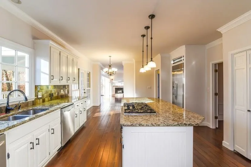 8680 The 5th Green, Sandy Springs, Georgia 30350, 6 Bedrooms Bedrooms, ,4 BathroomsBathrooms,Residential,Sold,8680 The 5th Green,5768696